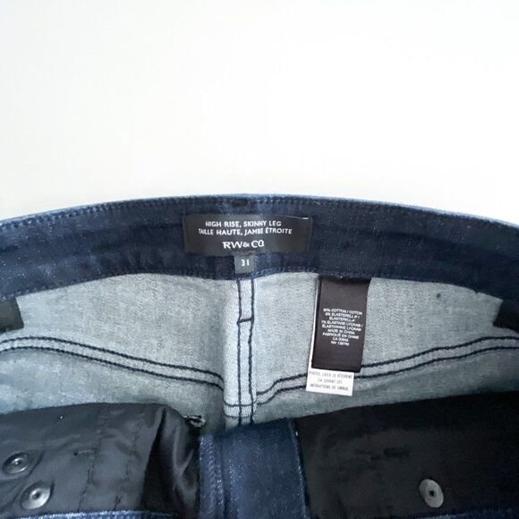 RW & Co // High Rise // Skinny Leg // Size 31 // EUC - Picture 3 of 7